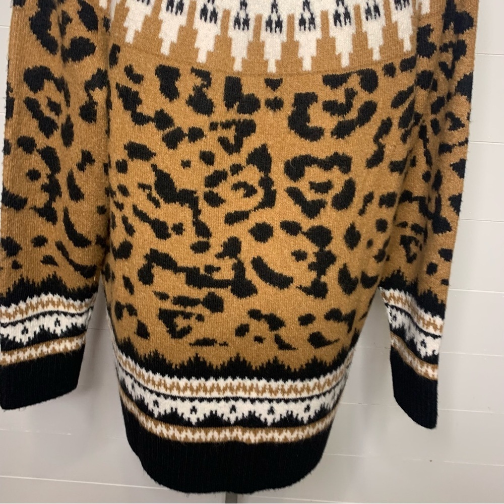 Torrid vegan cashmere leopard sweater 1X - Picture 7 of 12